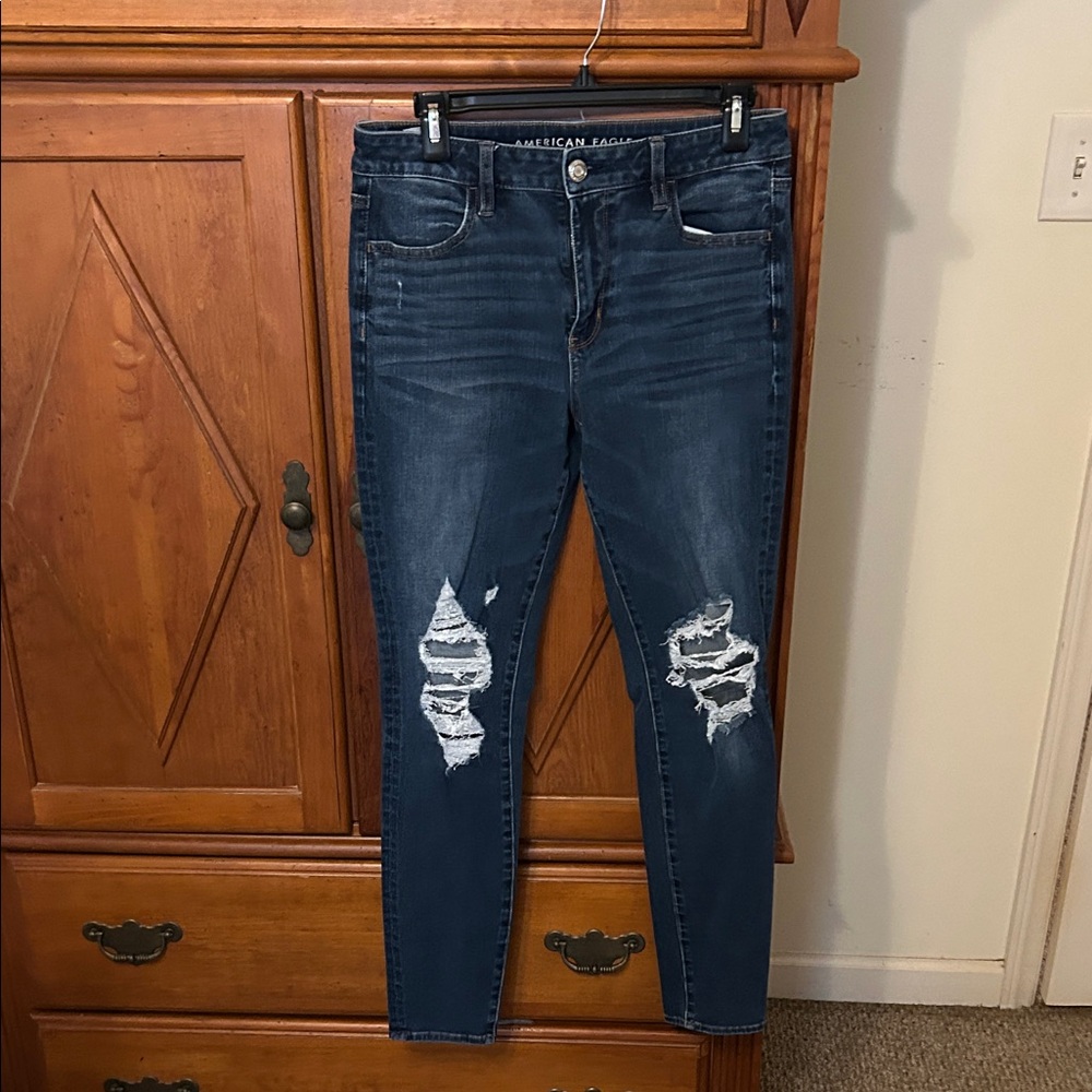 American Eagle Outfitters Women's Dark Blue Distressed High Rise Jegging